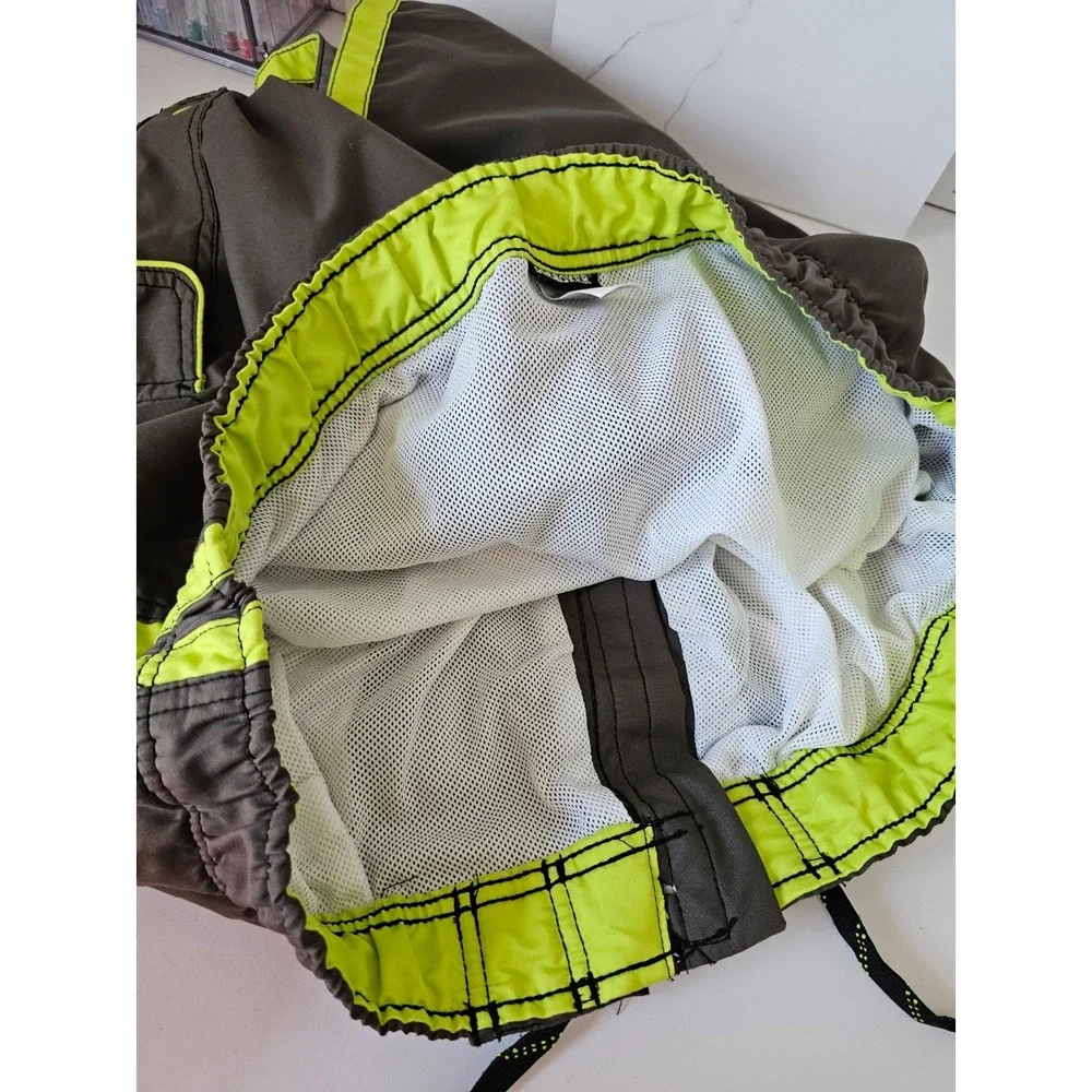 Joe Boxer Mens Cargo Swim Trunks Green Neon Lime Size Large Pockets Board Shorts